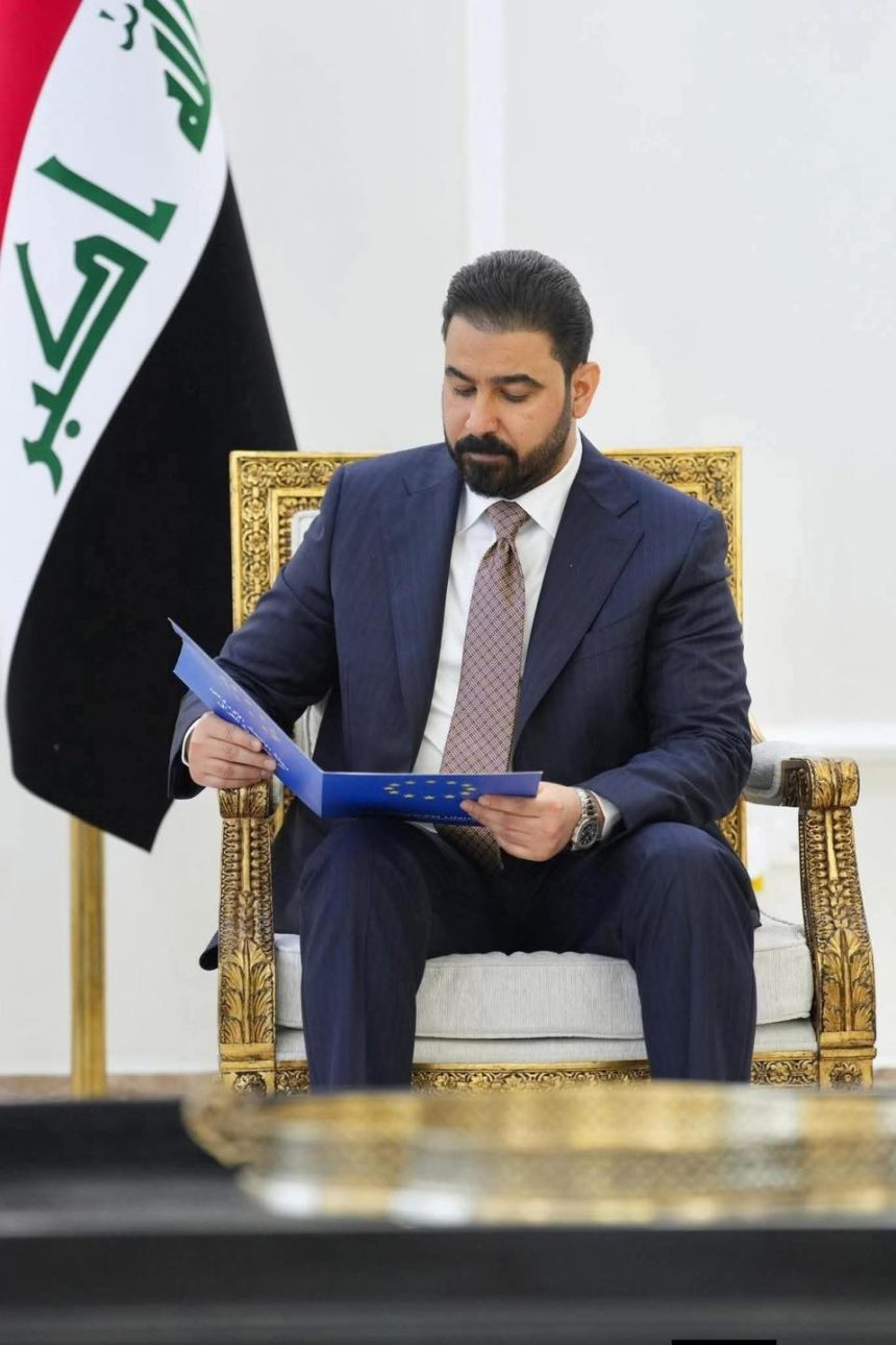 الإعلام الأمني تنوه إلى سماع أصوات المدفعية تزامناً مع مراسم الاستلام والتسليم الخاصة برئيس الوزراء