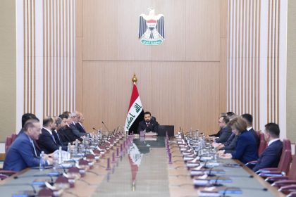 الزيدي يوجه برسم سياسة اقتصادية متكاملة للبلد وتأسيس مجلس الاستقرار المالي