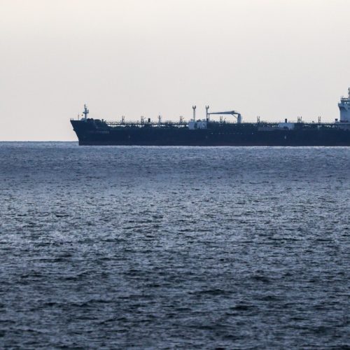 ‏وول ستريت جورنال: الولايات المتحدة صادرت ناقلة نفط مرتبطة بإيران في المحيط الهندي