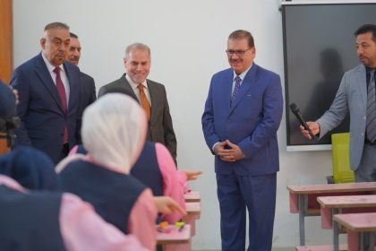 وزير التربية للمراقبين: راعوا الحالة النفسية للطلبة داخل القاعات الامتحانية