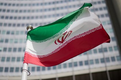 الخارجية الإيرانية: لا يمكن السماح لأمريكا وإسرائيل بالمرور عبر هرمز لتأثير ذلك على أمننا القومي