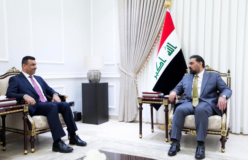 رئيس البرلمان يهنئ يحيى المحمدي بتكليفه بمهام رئيس ديوان رئاسة الجمهورية