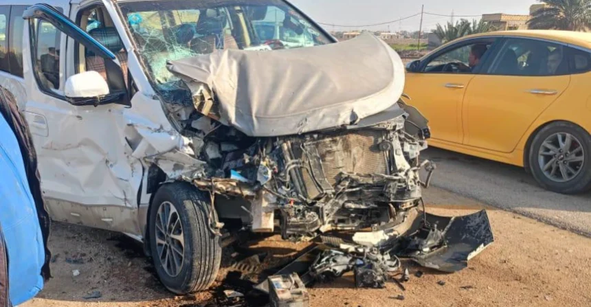 مصرع وإصابة 4 أشخاص بينهم ضابط رفيع نتيجة حادث تصادم 3 عجلات جنوبي بغداد