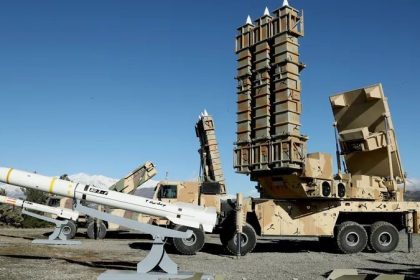 إعلام إيراني: وحدات الدفاع الجوي أسقطت مسيرة إسرائيلية في أجواء محافظة هرمزغان