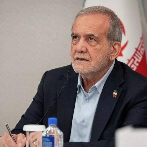 ‏الرئيس الإيراني يصدر قرارًا بإعادة خدمة الإنترنت في البلاد