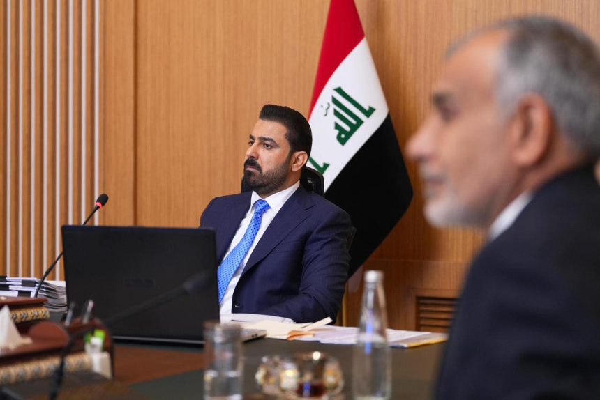 الزيدي يكلف وزير المالية نائباً عنه لرئاسة المجلس الوزاري للاقتصاد