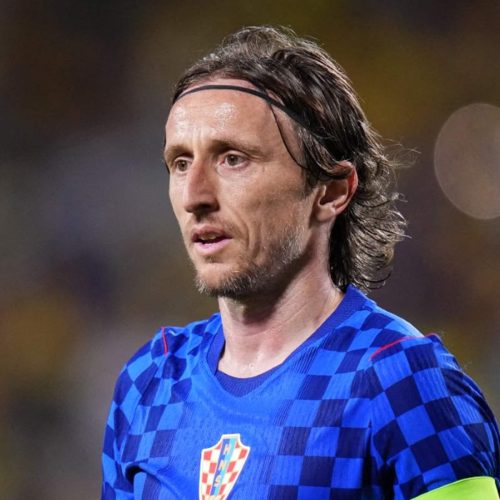 مودريتش يتلقى عرضًا للعودة إلى ريال مدريد