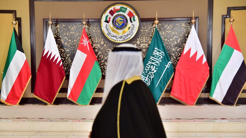 مجلس التعاون الخليجي: ندين بأشد العبارات استمرار هجمات إيران على الكويت