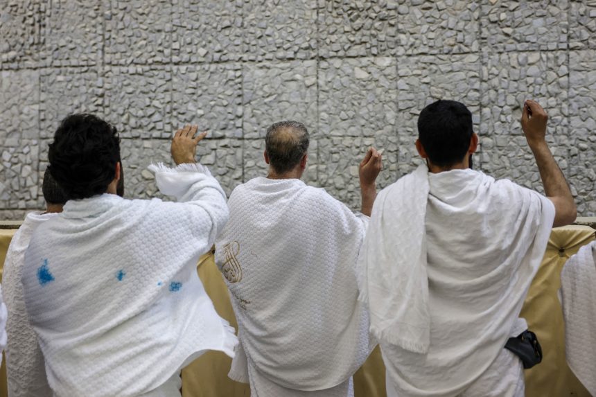 نائب الرئيس الأميركي يعلن إحراز تقدم كبير نحو إبرام اتفاق مع إيران