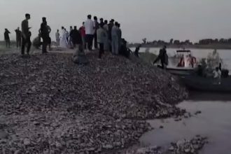حادث مأساوي شمال تكريت.. شاهد عيان يروي تفاصيل غرق عائلتين في نهر دجلة بقرية المحزم