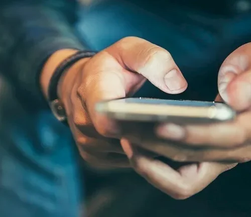 خلال عيد الأضحى.. تداول أكثر من 10 آلاف تيرابايت وإجراء 60 مليون مكالمة في العراق
