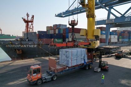مصدر للرشيد: انفجار مفاجئ بباخرة عملاقة تحمل علم بنما بالقرب من ميناء أم قصر