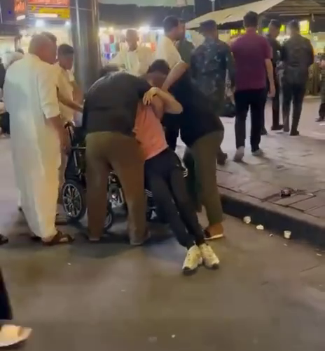 الداخلية: توقيف منتسب في الشرطة الاتحادية اعتدى على مواطن من ذوي الاحتياجات الخاصة ببغداد