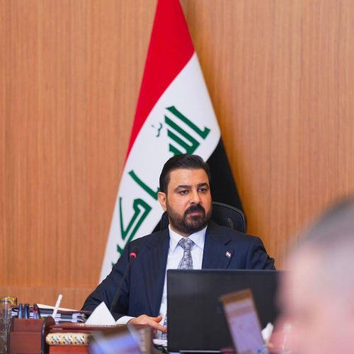 الزيدي يؤكد اعتماد الحكومة منهج المنافسة البنّاءة بين شركات القطاع الخاص بعيدًا عن الاستثناءات
