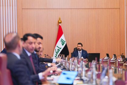 الزيدي يوجه بإعادة تقييم المديرين العامين في جميع مؤسسات الدولة