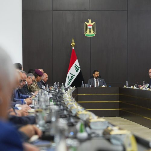 الزيدي يوجه بتوفير المتطلبات التي تسهم في تأمين عمل الشركات النفطية العاملة في الإقليم