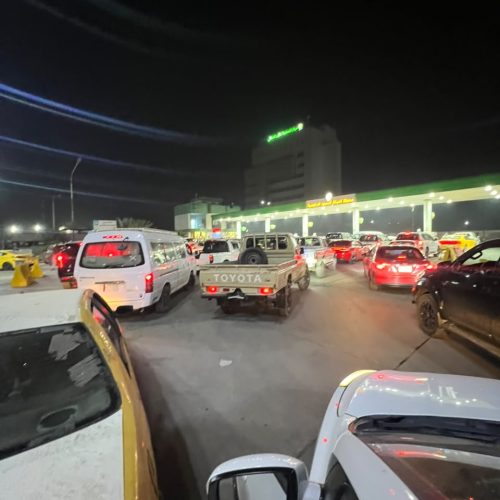 النفط: شحنات من البنزين المحسن ستصل إلى المحطات وتوجيه بالعمل 24 ساعة