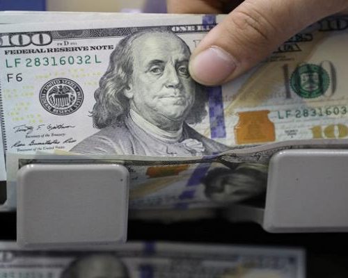 ارتفاع سعر الصرف في الأسواق المحلية: 154000 دينار مقابل كل 100 دولار