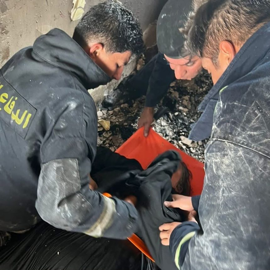 الدفاع المدني: إنقاذ عائلة من 11 شخصاً إثر حريق منزل في منطقة الشواكة ببغداد