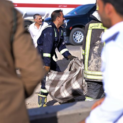 الصحة: 21 وفاة و19 إصابة في حادث انقلاب حافلة على طريق الناصرية - البصرة