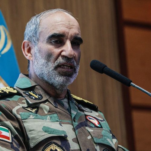 قائد القوات البرية الإيرانية: مستعدون للرد الحازم على أي تهديد