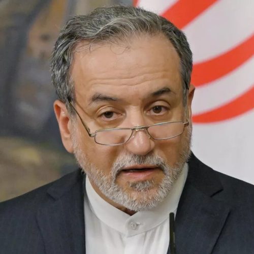 وزير الخارجية الايراني: القوات الأجنبية القريبة من أراضينا معرضة لخطر دائم