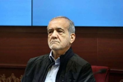 الرئيس الإيراني: استهداف البنى التحتية الحيوية ليس استعراضا للقوة بل دليل على العجز