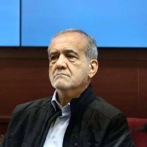 الرئيس الإيراني: استهداف البنى التحتية الحيوية ليس استعراضا للقوة بل دليل على العجز