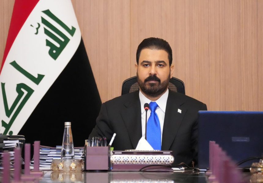 الزيدي بذكرى فاجعة سبايكر: الحكومة تضع حقوق عوائل الشهداء في مقدمة اهتماماتها