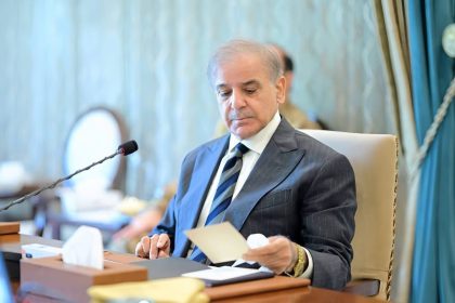 رئيس الوزراء الباكستاني: التوصل إلى النص النهائي المتفق عليه لاتفاق السلام بين إيران وأمريكا