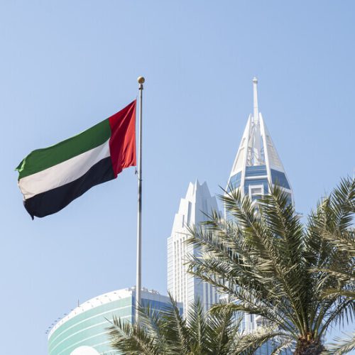الخارجية الإماراتية: نؤكد أهمية تغليب الحوار والالتزام بالقانون الدولي بما يعزز الأمن في المنطقة