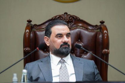 رئيس البرلمان يهنئ بعيد الصحافة العراقية: نؤكد مواصلة العمل التشريعي لحماية الحريات العامة