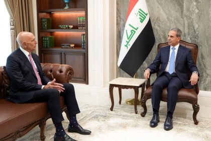 المبعوث الأمريكي توم باراك يشيد بدور القضاء في اكمال الاستحقاقات الدستورية