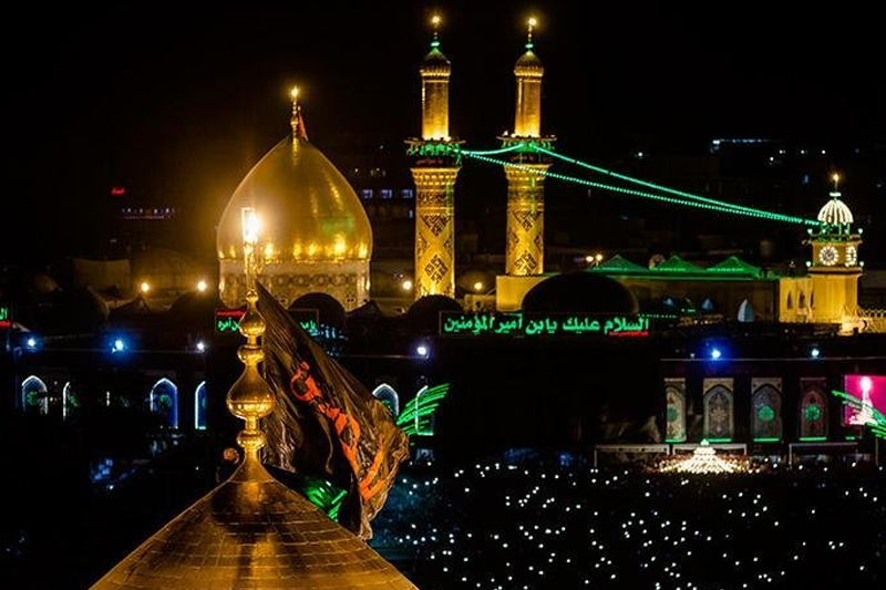 بدء مراسم استبدال الرايات في كربلاء إيذانًا بحلول شهر محرم الحرام