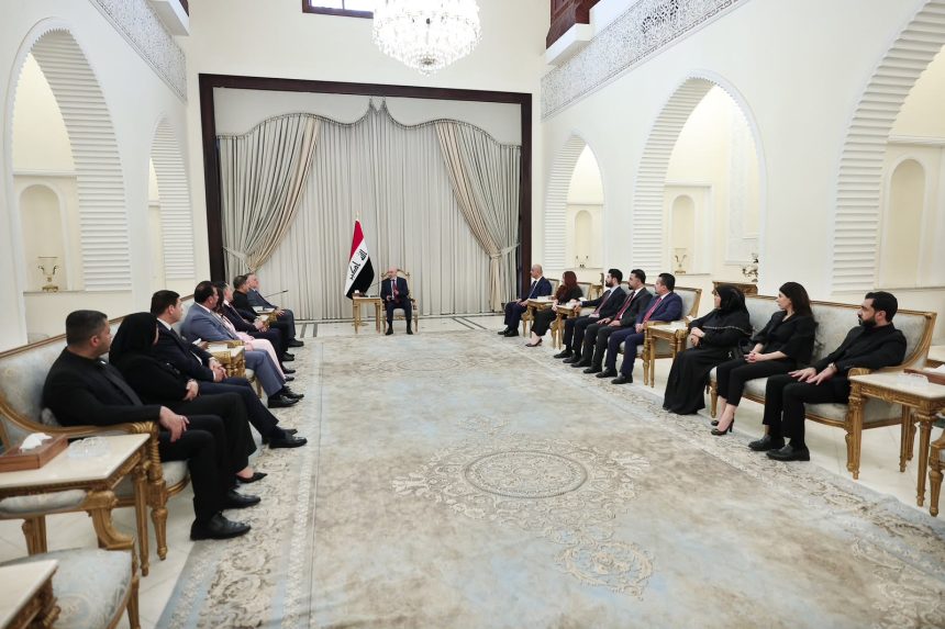 رئيس الجمهورية يؤكد ضرورة تكثيف الجهود الرامية إلى استكمال الكابينة الحكومية