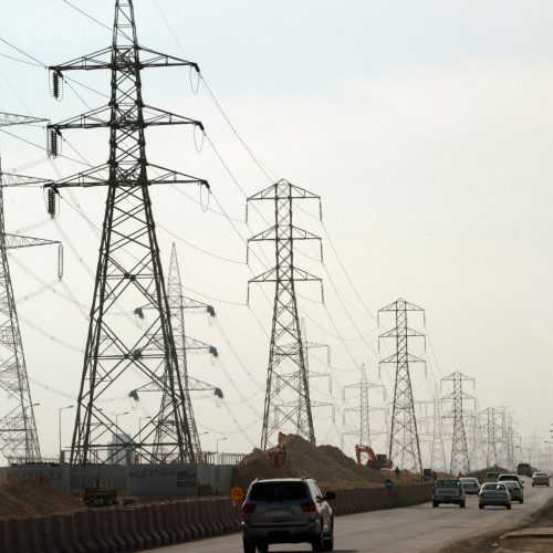 بقدرة 600 ميكاواط.. الكهرباء تعلن توقف خط الربط العراقي التركي بسبب المستحقات المالية