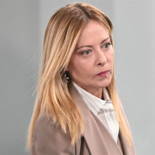 أزمة دبلوماسية جديدة.. ميلوني تفتح النار على ترامب بعد تصريحاته المثيرة: "إيطاليا لا تتوسل أبدًا"