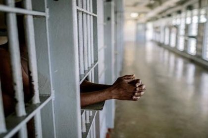 الداخلية تشكل لجنة للتحقيق بحادثة وفاة مواطن لبناني داخل التوقيف في بغداد