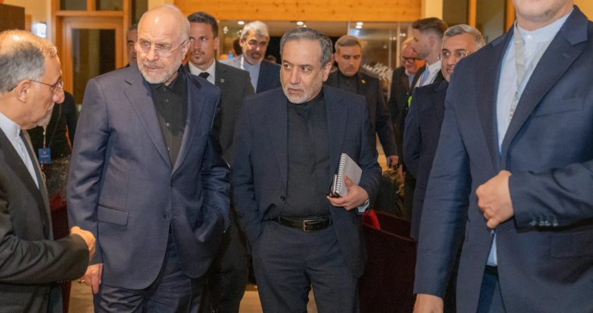 الوفد الإيراني يغادر سويسرا متوجهاً إلى طهران
