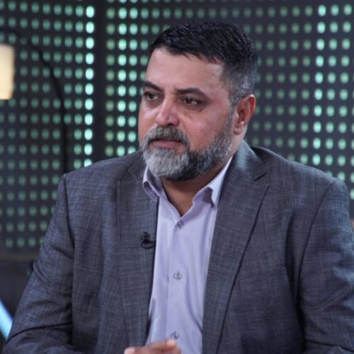 الاعلام والاتصالات تمنع المحلل السياسي "عصام حسين" من الظهور الاعلامي لمدة 60 يومًا