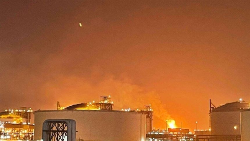 العراق يعرب عن تضامنه مع قطر إثر الانفجار الذي وقع في منطقة رأس لفان الصناعية