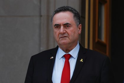 ‏وزير الدفاع الإسرائيلي: صورة إسماعيل قاآني كـ "متعاون" أنسب من ارتدائه ثوب التهديدات ضدنا