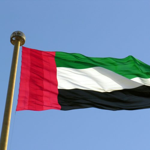 الإمارات تعلن التعامل مع عطل فني نتج عنه رسائل إنذار غير صحيحة بشأن هجوم صاروخي