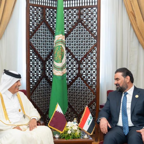 رئيس البرلمان ونظيره القطري يؤكدان أهمية دعم الجهود الرامية إلى ترسيخ الأمن والاستقرار