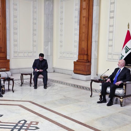 رئيس الجمهورية لوزير الخارجية الإيراني: العراق يدعم كل إجراء يعزز السلم الإقليمي ويحفظ سيادة الدول