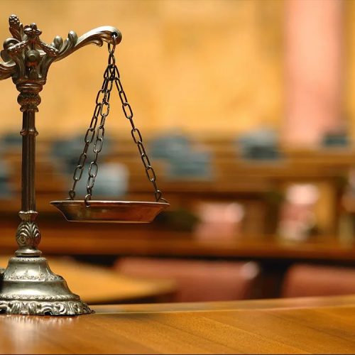 نقابة المحامين: لن ندعم أي جهد دفاع عن المتهمين بالفساد