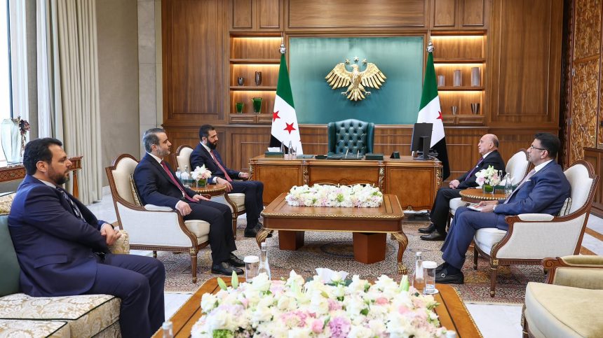 وزير الخارجية: بحثنا مع الرئيس السوري إنشاء أنبوب نفط برعاية شركة أجنبية