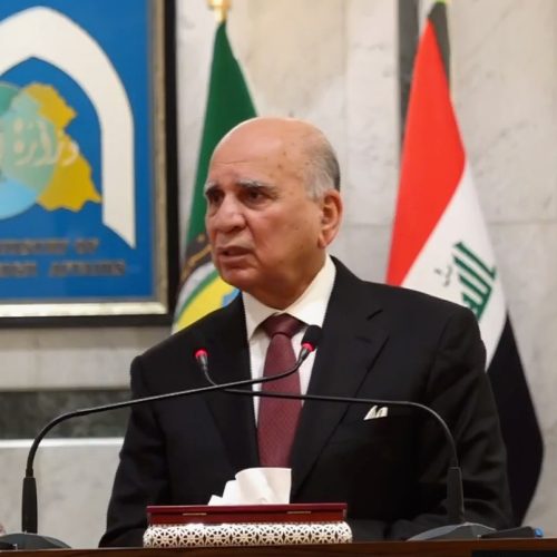 وزير الخارجية: السياسة العراقية الجديدة تستند على مبدأ حصر السلاح بيد الدولة