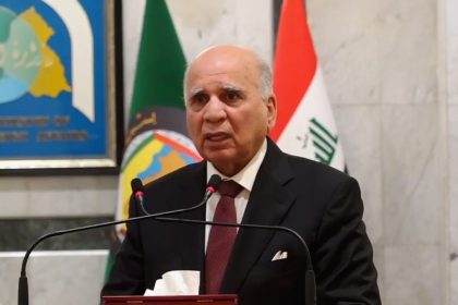 وزير الخارجية: الأمين العام لمجلس التعاون الخليجي نقل رسالة مهمة إلى العراق