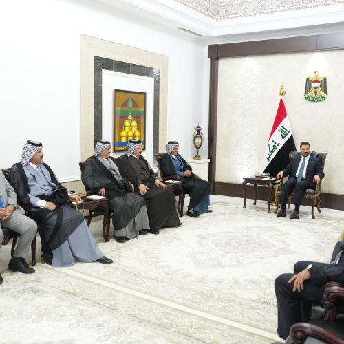 الزيدي يشدد على ضرورة حماية وجود الدولة ومحاربة الفساد والمضي في مسار حصر السلاح